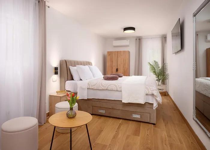 别墅 Alisa 特罗吉尔